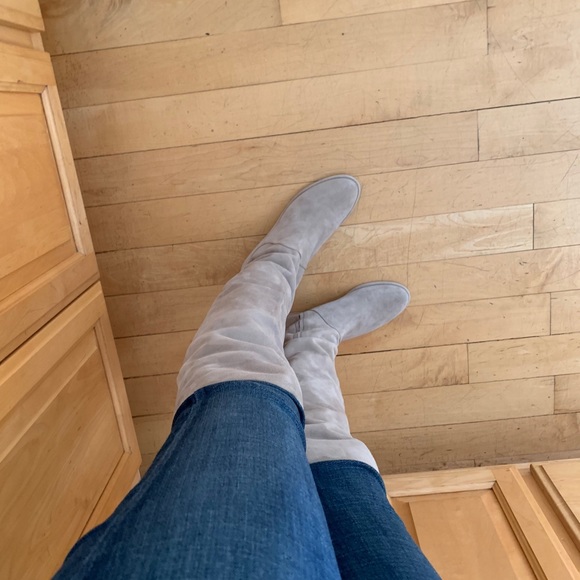 Check out my closet! 💃🏻 - Picture 4 of 16